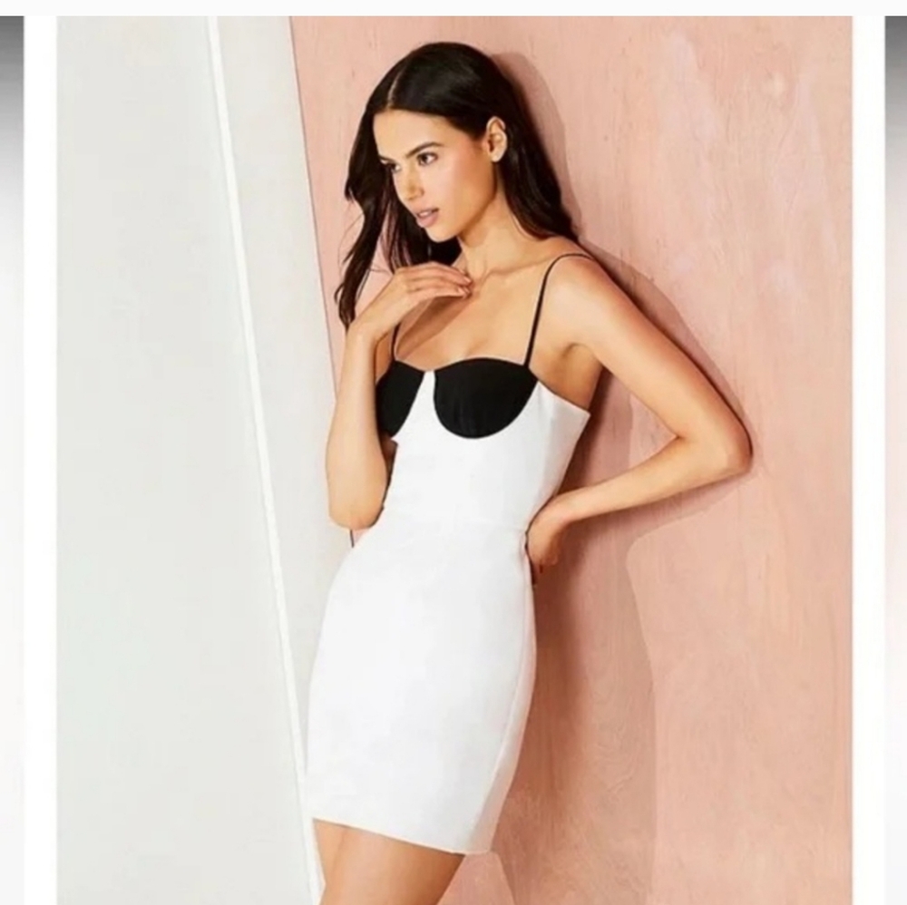 Gianni Bini Clara Crepe Sleeveless Colorblock Bustier Mini Sheath Dress size 6
